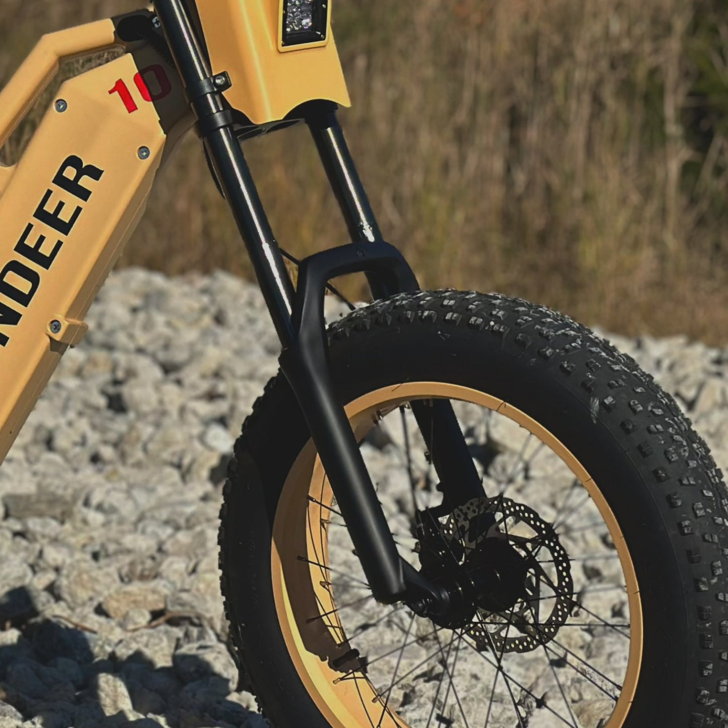 Double crown hydraulic front fork -rundee attack10