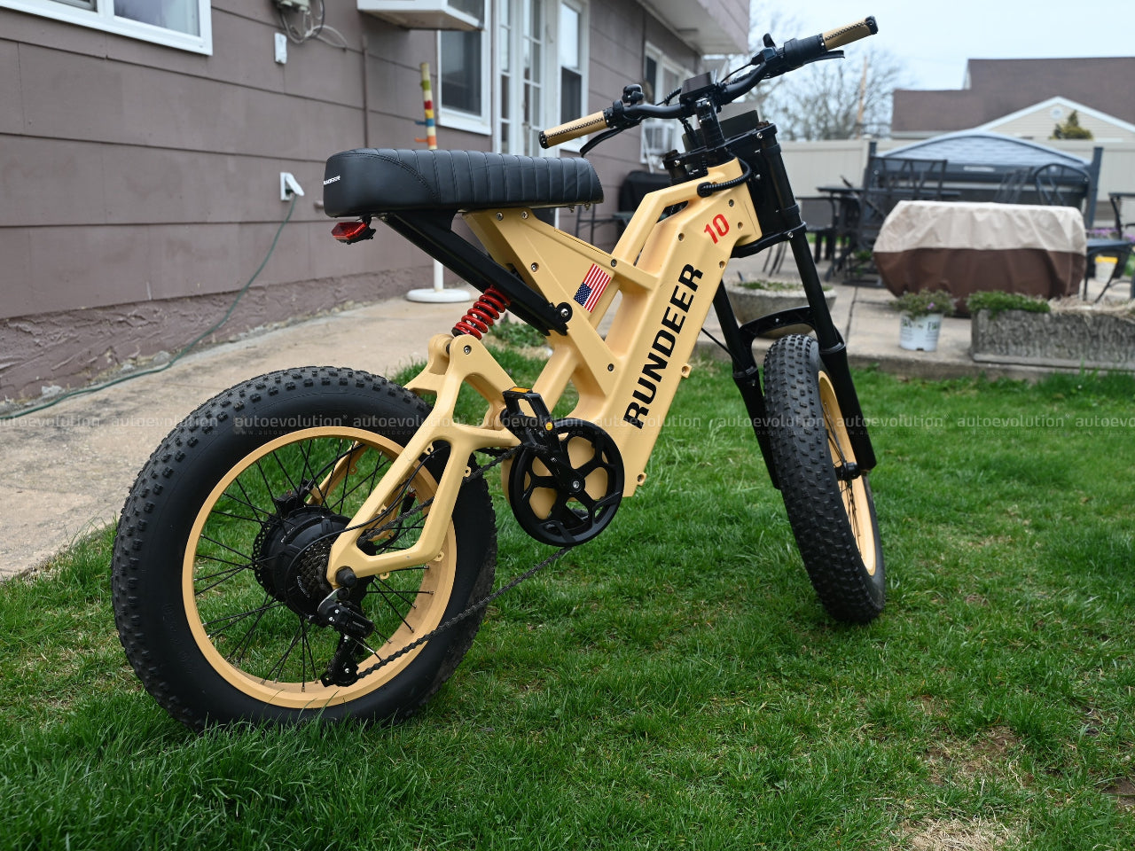 Ultimate-Guide-to-Cleaning-Your-eBike-Keep-Your-Ride-in-Top-Shape Rundeer