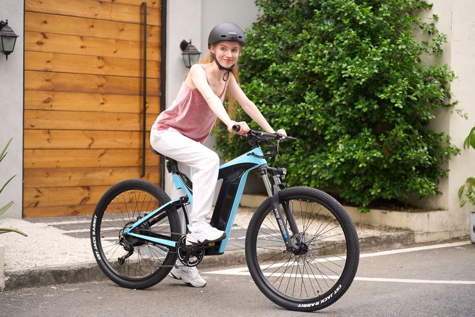 rundeer urban ebike - carbon fiber frame